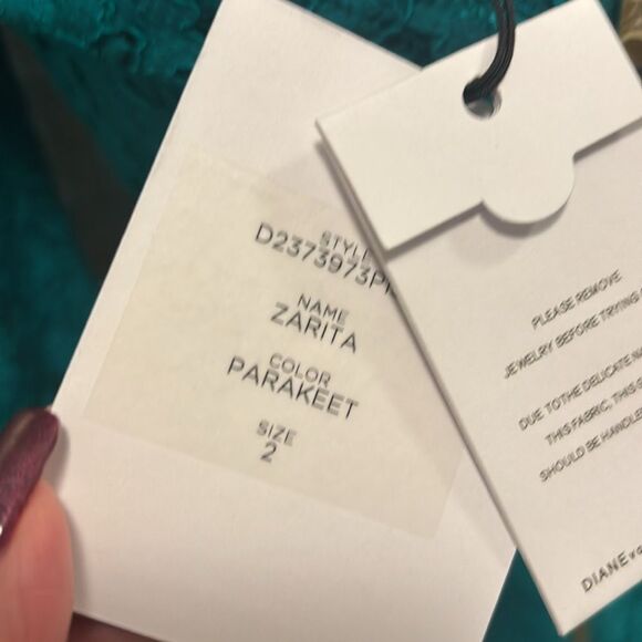 NWT Diane Von Furstenberg Zarita Elegant Lace Dress in Teal, US2 - Picture 10 of 13